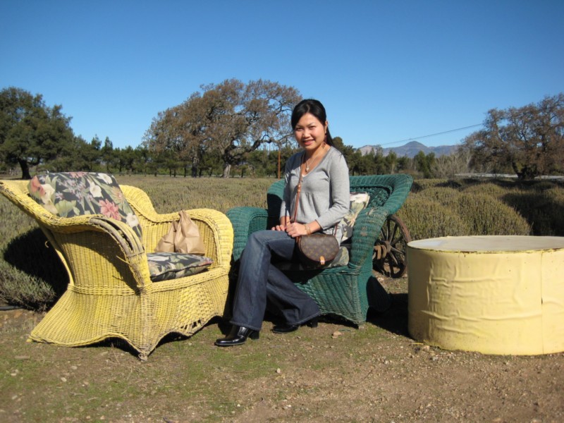 1372 outdoor studio.JPG